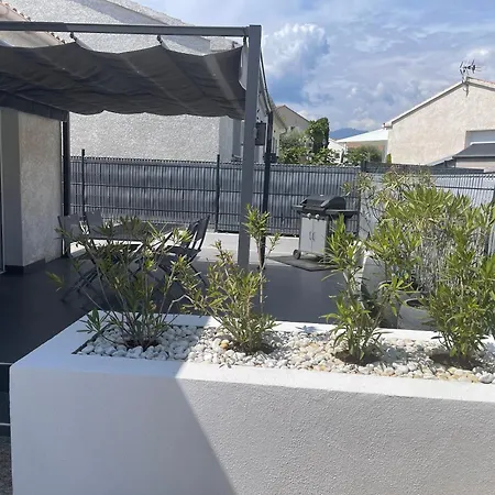 Apartment Convivial A Cervione, 35 M², Piscine Partagee